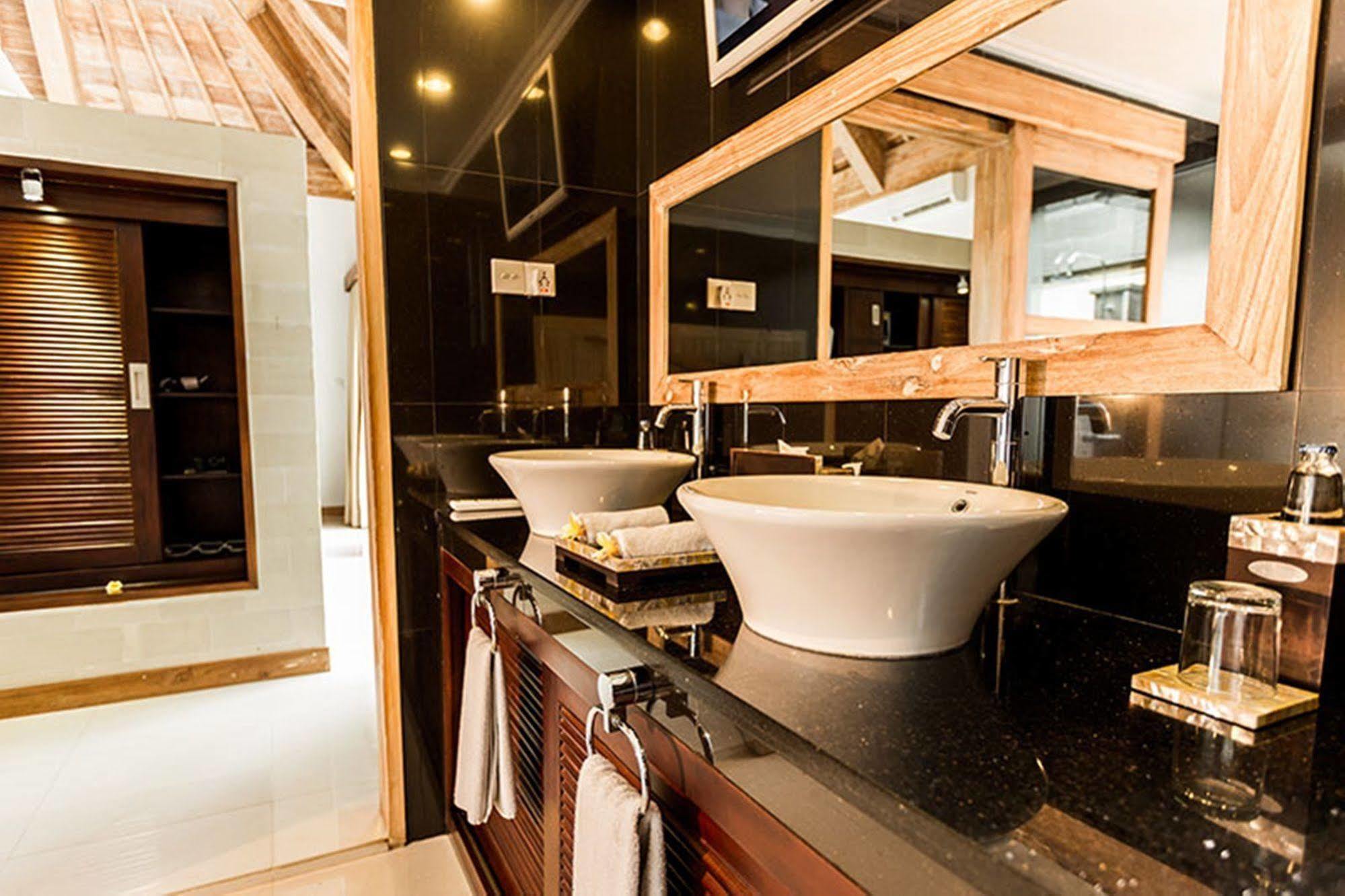 Jiwa Klusa Luxury Villa Keliki Buitenkant foto