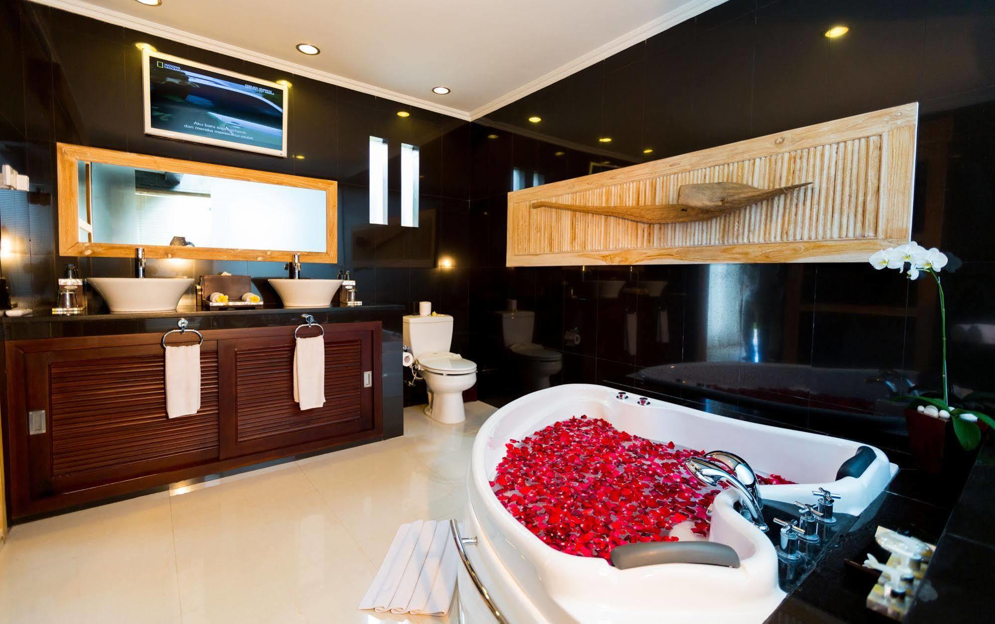 Jiwa Klusa Luxury Villa Keliki Buitenkant foto